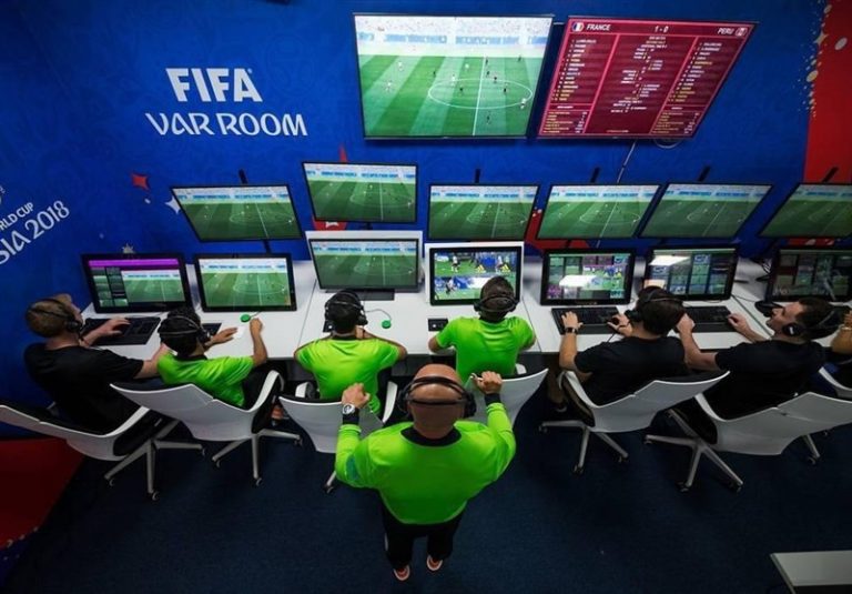 نماینده کنفدراسیون فوتبال آسیا برای راهاندازی VAR به تهران آمد