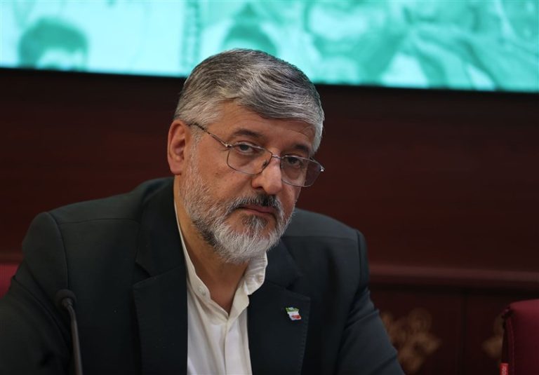 پولادگر: منتظر مدالهای زرینمان هستیم/ والیبال کاری کرد کارستان