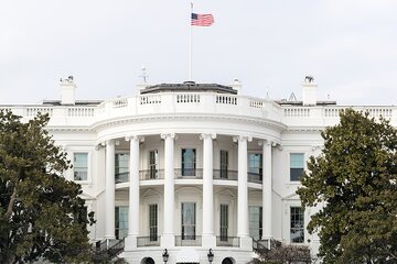 کاخ سفید : آزادی ۵ آمریکایی در مقابل آزادی ۵ ایرانی و آزادسازی دارایی‌ های ایران را تایید می کنیم