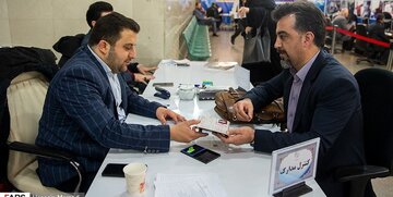 ۲۴۰۶ نفر در اصفهان برای انتخابات مجلس پیش ثبت‌نام کردند