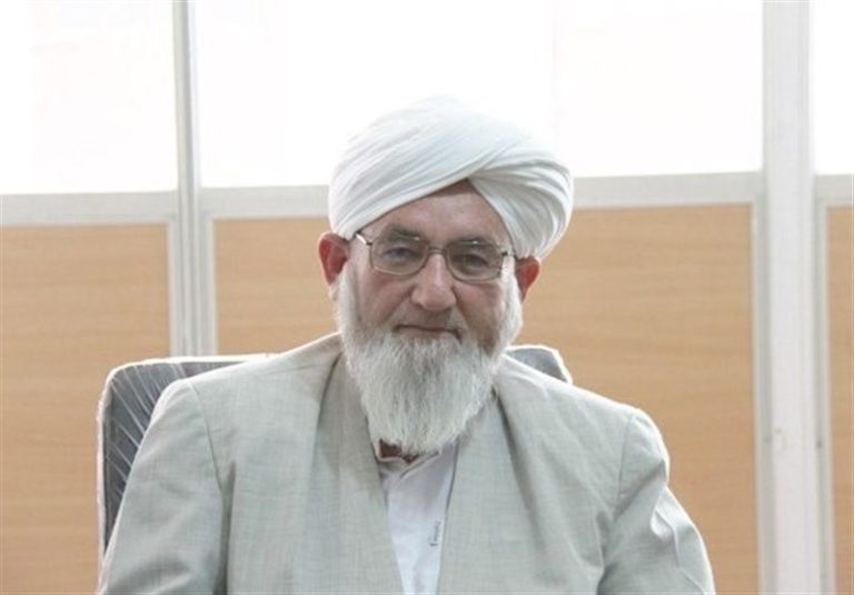 آخوند پروانه: شیعه و سنی در سایه جمهوری اسلامی ایران با یکدیگر برادر و همدل هستند