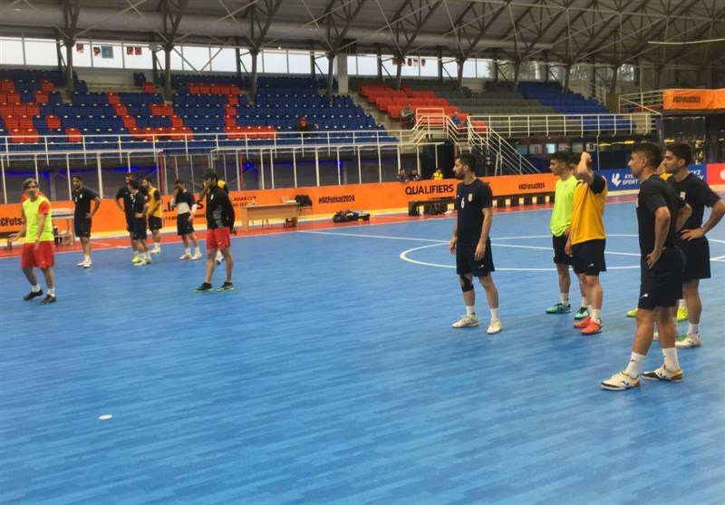 برگزاری اولین تمرین شاگردان شمسایی در بیشکک آرهنا قرقیزستان/ اعلام برنامه بازیهای تیم ملی فوتسال