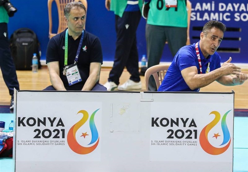 بسحاق: ساعی مسیر گذشته را برود شکست میخورد؛ کمیته فنی هم پاسخگو نیست/ کادرفنی در کشیدن کارت اشتباهاتی داشت