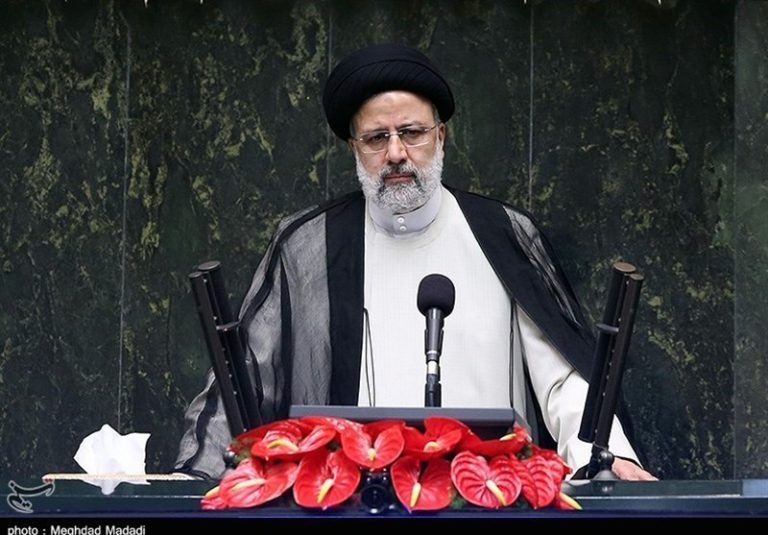 تذکر به «رئیسی» درباره لایحه نظام پرداخت حقوق و دستمزد