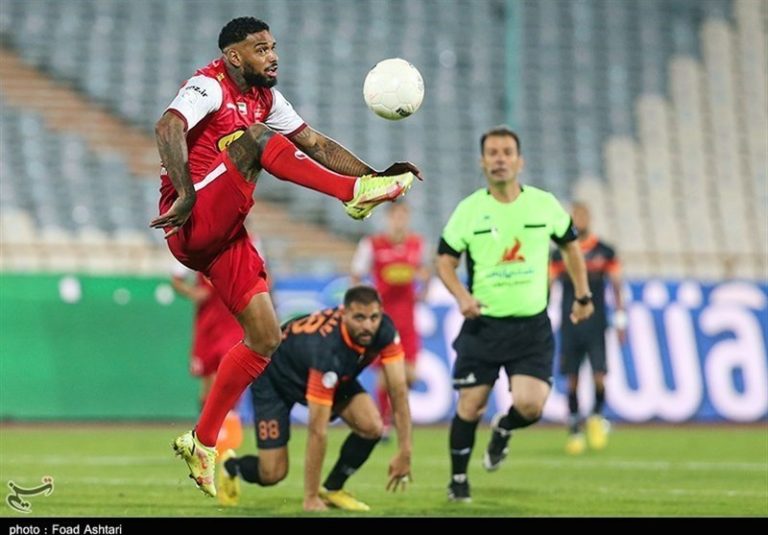 توضیح مدیر امور بینالملل باشگاه پرسپولیس درباره محکومیت لوکادیا و درخواست جدید رادوشویچ