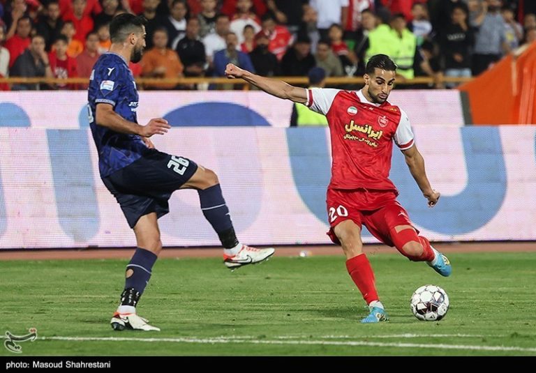 درخشان: اختلاف گلمحمدی با پرسپولیس باید درون خانواده حل میشد/ بازی با استقلال تاجیکستان حیاتی است