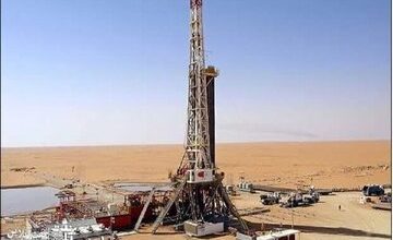دستیابی به نفت و گاز در حفاری‌های اکتشافی دو میدان نفتی و گازی کشور