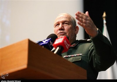 سرلشکر صفوی: تصور کنید راهپیمایان اربعین جهت خود را به سوی قدس تغییر دهند