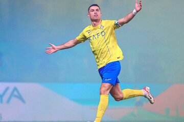 عکس| فرش اهدایی پرسپولیس در خانه رونالدو؛ استفاده ویژه از هدیه درویش