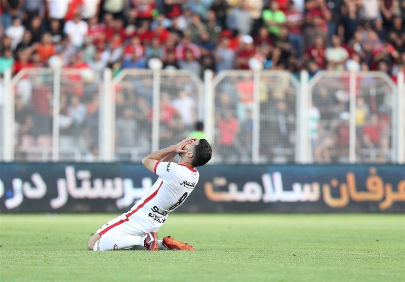 عیادت رئیس فدراسیون فوتبال از مدافع ملیپوش پرسپولیس + عکس