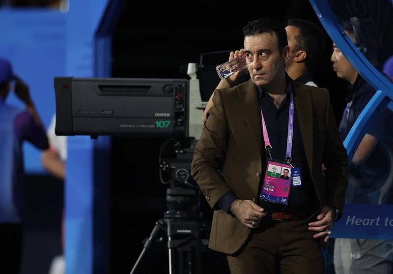 فرقانى: من تمام مسئولیت این افتضاح را گردن میگیرم/ عنایتی به دلیل عصبانیت به نشست خبری نیامد