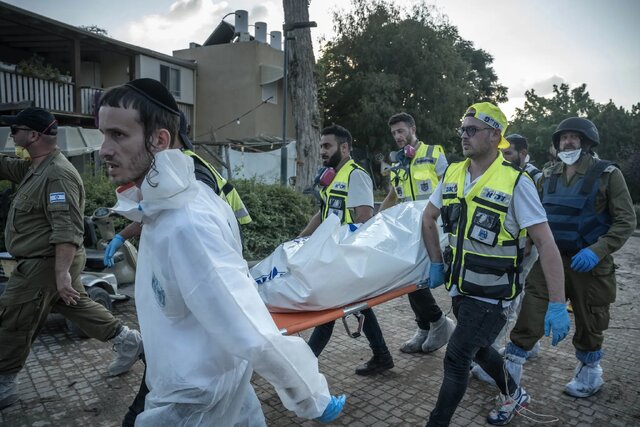 لحظه به لحظه با عملیات طوفان الاقصی؛
حملات گسترده به غزه؛ کشتههای صهیونیستها به ۱۳۰۰ نفر رسید