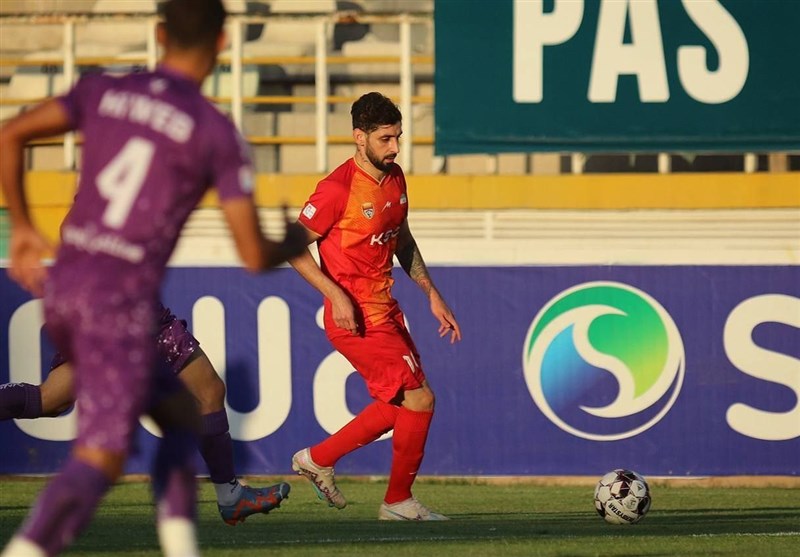 مریدی: تفاوت چمن ورزشگاه فولاد با ورزشگاههای دیگر کار ما را سخت کرده است/ مارتنیس سفارشی عمل نکرد