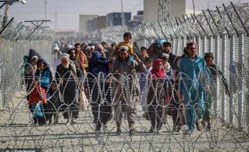 مهاجران افغان داوطلبانه از ایران خارج شدند