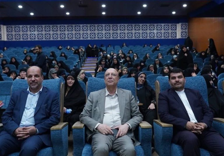 نخستین دوره ملی آموزش بانوان راوی پیشرفت در دانشگاه جامع امام حسین(ع) برگزار شد