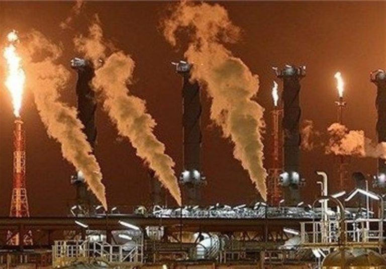 هدررفت گاز در میدان مشترک نفت ایران و عربستان/ ۹ هزار میلیارد تومان گاز در ۱۴۱ فلر روشن میسوزد