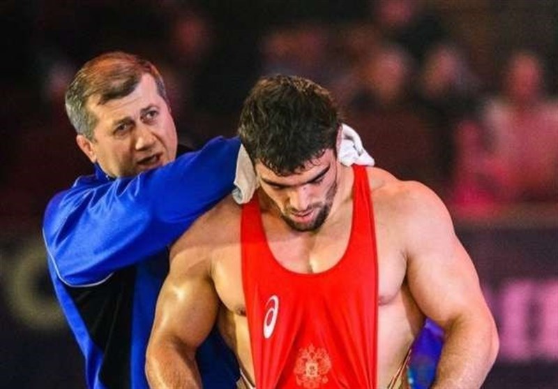 پس گرفتن مدال طلای کشتیگیر روس در مسابقات قهرمانی جهان/ گادیسف ۴ سال محروم شد