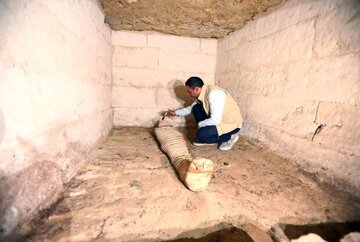 پیدا شدن کتاب مردگان کنار مومیایی‌های ۳ هزار ساله/ عکس