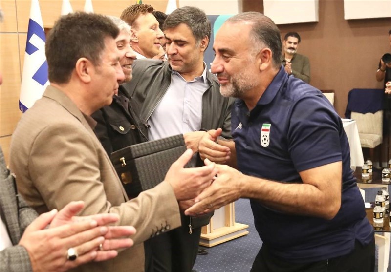 تماس قلعهنویی با سرمربی تیم نوجوانان