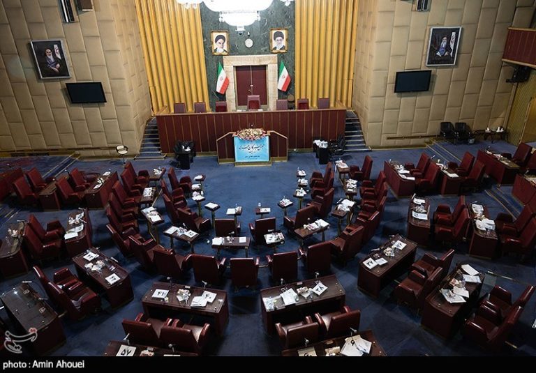 ثبتنام ۲۷ نفر برای انتخابات مجلس خبرگان تا ظهر روز اول