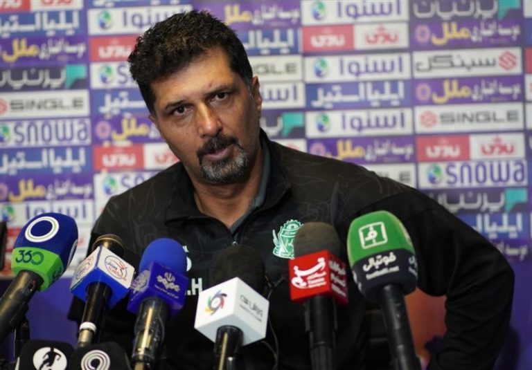 حسینی: راه را اشتباه رفتهایم، در فوتبال ایران نباید سالم کار کرد/ جمع کنید این فوتبال را؛ شرمآور است!