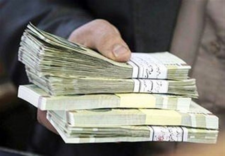 حقوق ۸ میلیون تومانی کارگران فقط ۴۰ درصد سبد معیشت را پوشش میدهد