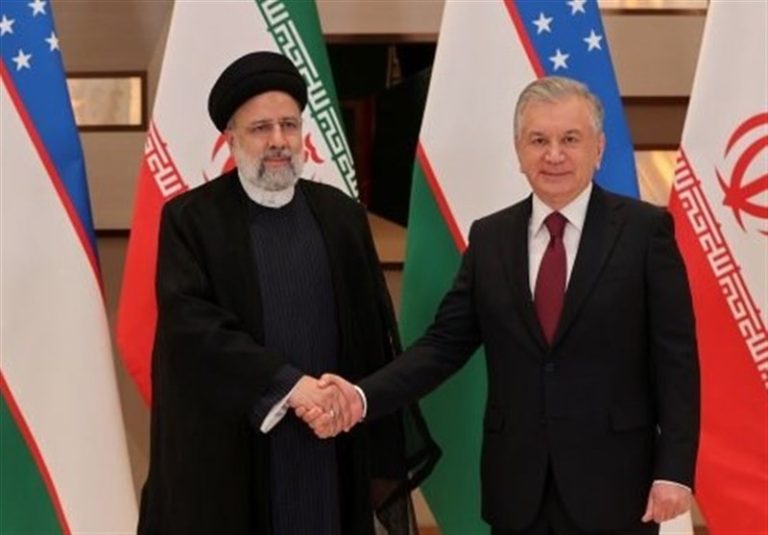 رئیسی: توسعه تعاملات سیاسی و اقتصادی با همسایگان از اولویتهای اصلی سیاست خارجی ماست