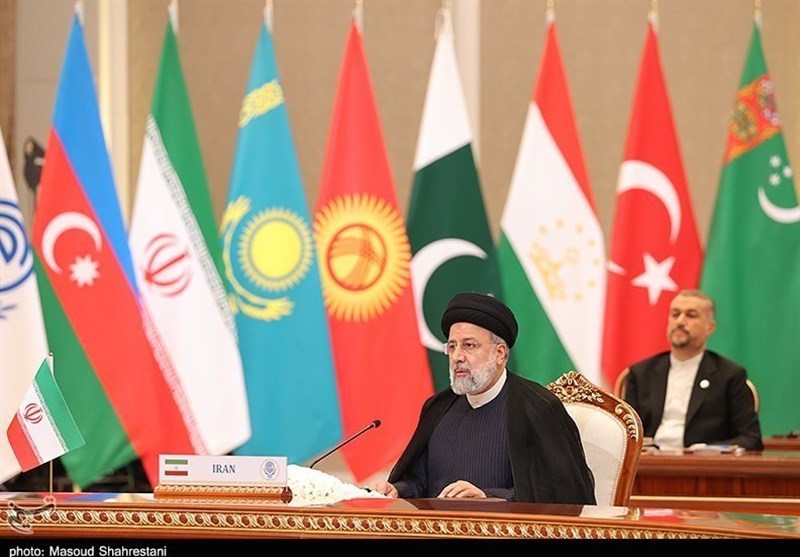 رئیسی در اجلاس اکو: فعالیت سازمان اکو مورد حمایت ایران است/ توقف سخنرانی برای قرائت فاتحه برای شهدای غزه