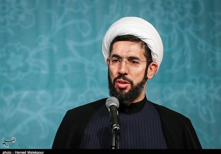 رییس نهاد رهبری در دانشگاهها خبر داد: تالیف ۸ کتاب پرسش محور معارف در ۶ گرایش درسی