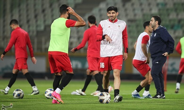 گزارش تمرین تیم ملی فوتبال| کنایه جهانبخش به خداداد عزیزی /تمرینات تاکتیکی دور از چشم خبرنگاران + عکس