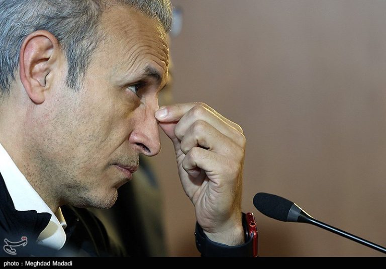 گلمحمدی: سرِ پرسپولیس در نقلوانتقالات کلاه رفت/ شکست سپاهان از بازیکنان ما برمیآید
