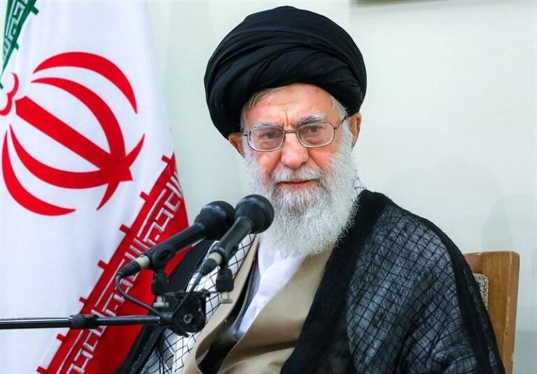 امام خامنهای درگذشت پدر شهیدان ارومیان را تسلیت گفت