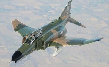 این جنگنده فقط در ایران و دو کشور دیگر جهان خدمت می‌کند!/ فیلم