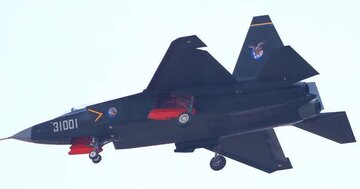 این جنگنده پنهان‌کار جدید چین است / عکس