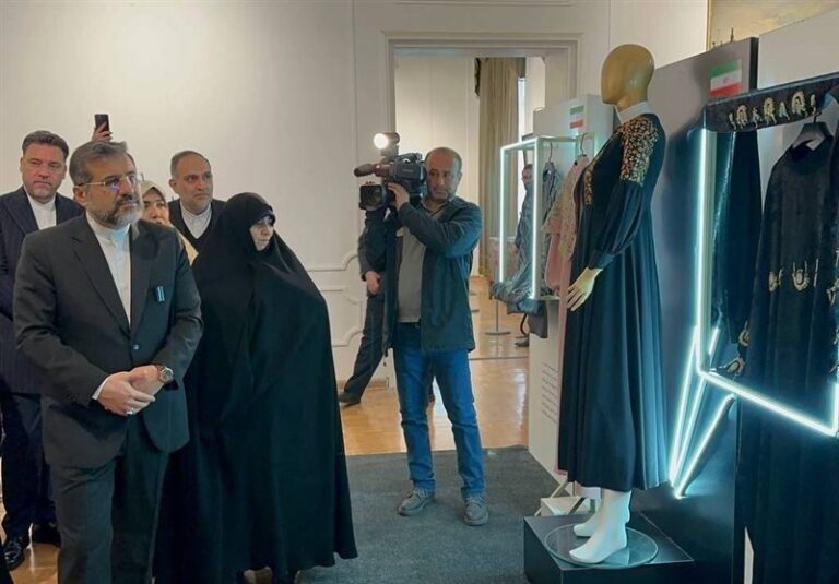 بازدید وزیر فرهنگ از دوازدهمین جشنواره مد و لباس فجر + فیلم