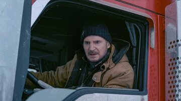 بازیگر مشهور ایرلندی راننده کامیون شد؛ داستان ۳۰ میلیون دلاری جاده یخی ۲: جاده ای به آسمان