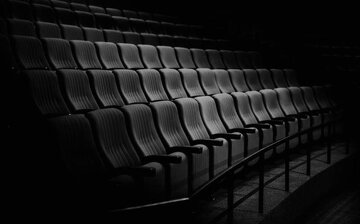 برنامه تعطیلی سالنهای نمایشی کشور و جشنواره تئاتر فجر اعلام شد