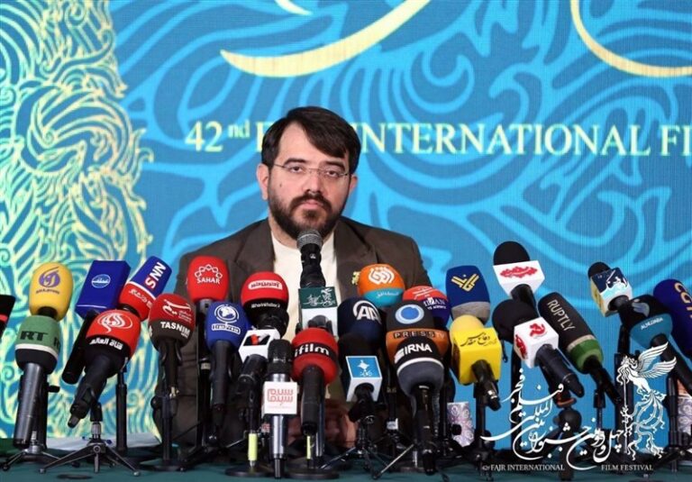 برگزاری نشست خبری چهلودومین جشنواره فیلم فجر/ برای اولین بار در اکران فیلمهای جشنواره از سامانه شناسا استفاده کردیم