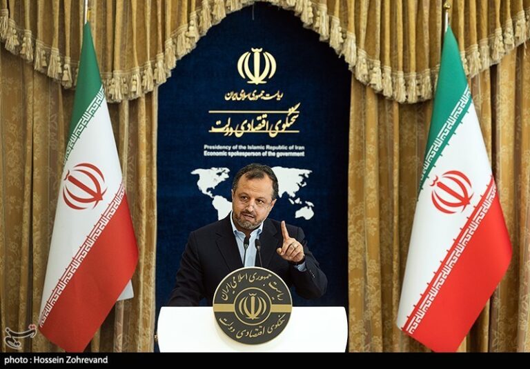 خاندوزی: دولت هیچ استقراضی از بانک مرکزی نداشته است/ گزارش عملکرد بسته مهار تورم ارائه میشود