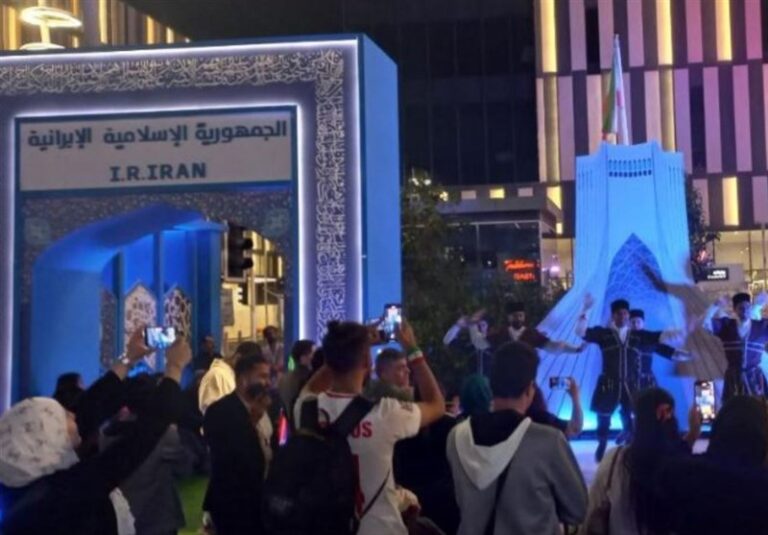 درخشش برجآزادی در رویداد مرحبا آسیا
