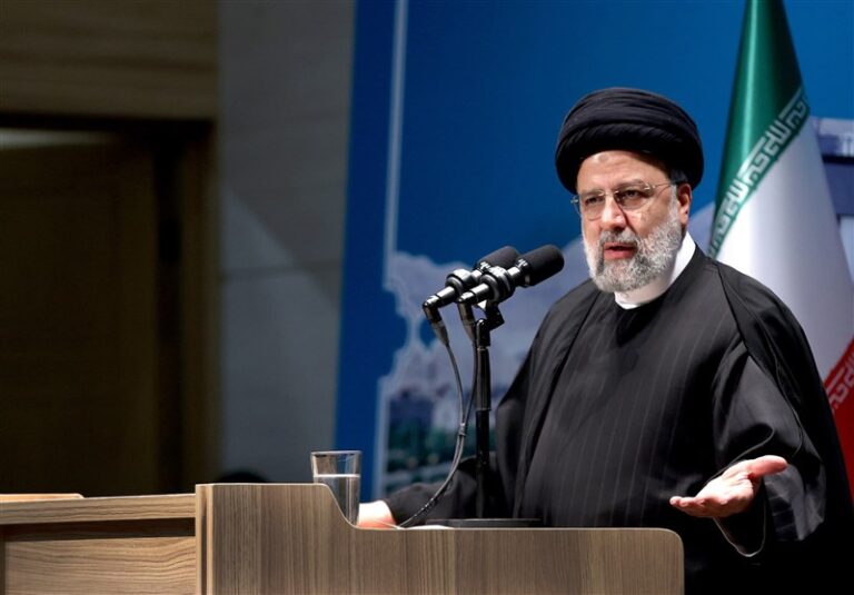 رئیسی: رمز موفقیت دانشگاه امام حسین (ع) حرکت از مقالهمحوری به سمت مسئلهمحوری است