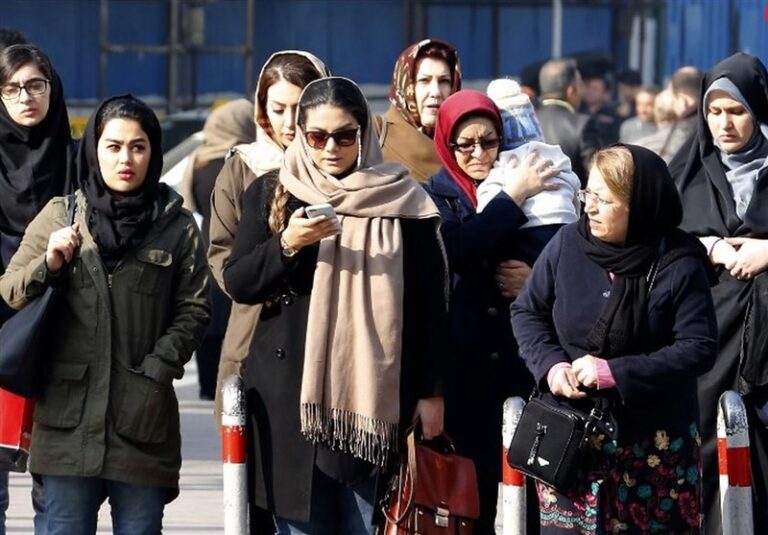 زنان ایرانی چه نسبتی با نهضت پیشرفت علمی برقرار میکنند؟