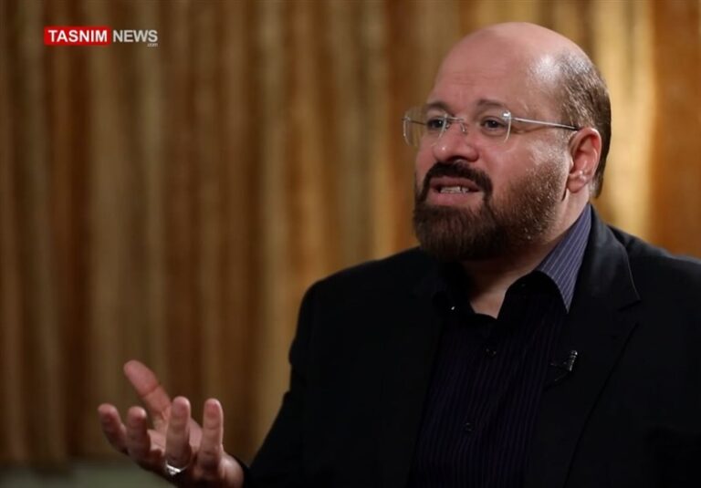 طوفان الاقصی نشان داد نابودی اسرائیل تحققپذیر است/ دنیا وارد مرحله پاسخگو کردن رژیم صهیونیستی شده است/ مصاحبه با خالد قدومی