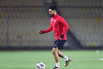 عکس| کاپیتان پرسپولیس بازیکن سالاری را تکذیب کرد!