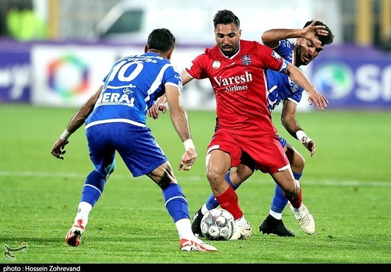 مذاکره با دو بازیکن سابق استقلال برای بازگشت به تیم!