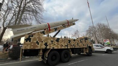 موشکهای بالستیک «خیبرشکن» و «قدر» در کنگره ۲۴هزار شهید تهران