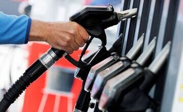 نسخه جدید دولت برای بنزین/ قیمت بنزین گران نشد؛ سهمیه‌ها کم شد