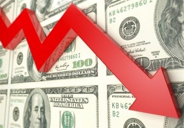 نوسانات اخیر بازار ارز دلایل اقتصادی ندارد/ قیمت دلار به زودی کاهش مییابد