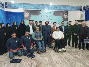 هدایای مقام معظم رهبری به مدال آوران پاراآسیایی لرستانی اهدا شد