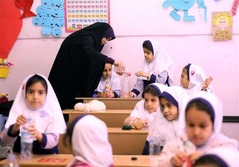 ۱۵درصد مقطع ابتدایی غیردولتی شد/ افزایش نسبت دانشآموزان به معلم در مدارس دولتی طی ۷ سال